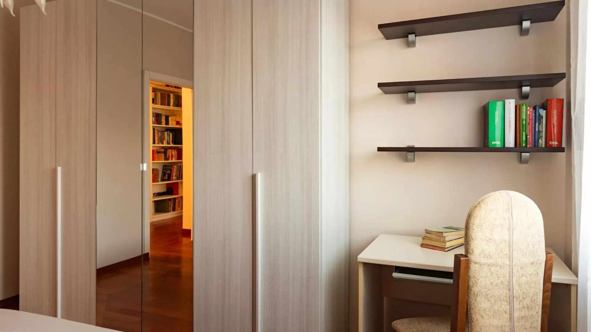 Casa Magritte - 15 Minuti Dal Duomo Apartment Milan