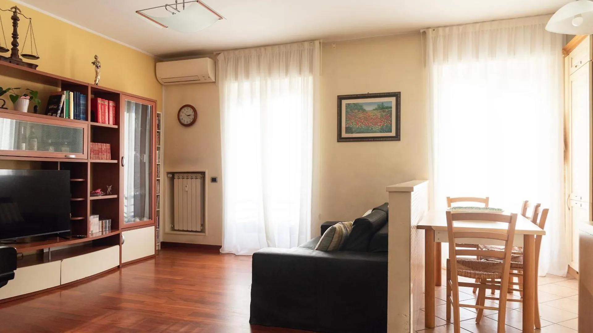 Casa Magritte - 15 Minuti Dal Duomo Apartment Milan Italy